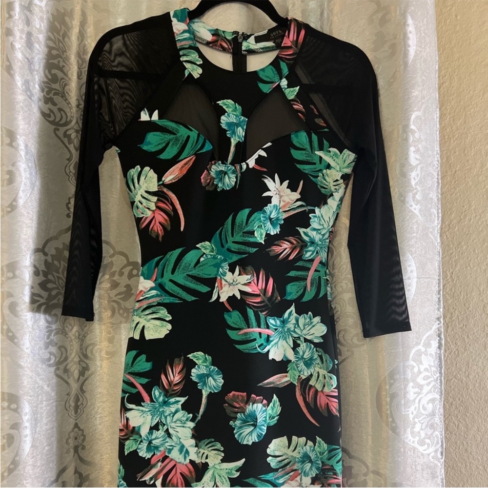 Guess body contour dress long sleeve